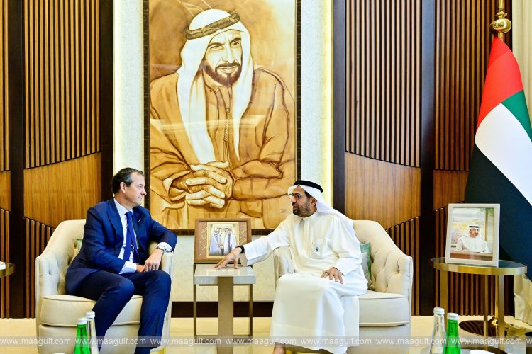 UAE, UK discuss relations