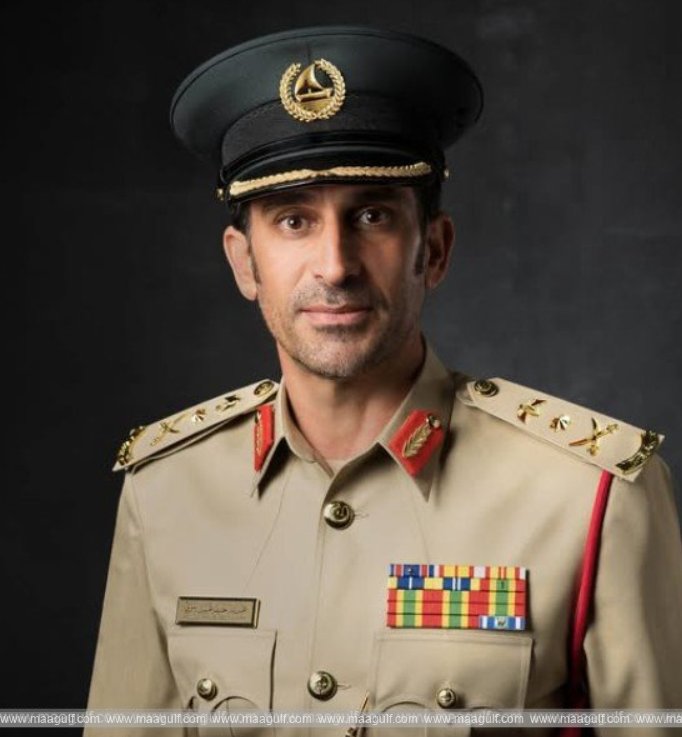 Dubai Police Commander-in-Chief Inspects Workflow at Al Muraqqabat Police Station