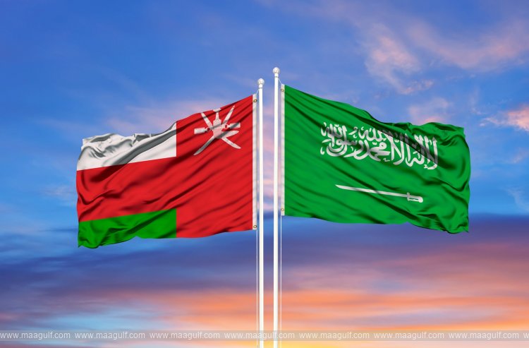 Sayyid Badr discusses freedom of navigation through Strait of Hormuz with Saudi counterpart