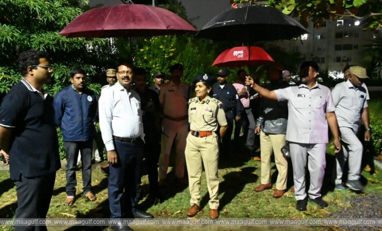 CP Sumati reviews the situation in Begumpet in the wake of heavy rains
