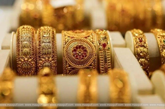 Gold prices drop sharply again