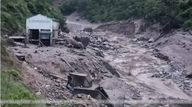 Himachal Pradesh floods: 50 tourist vehicles stranded