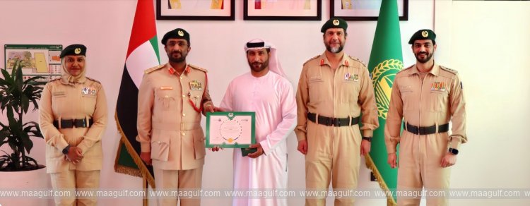 Dubai Police Honours Citizen in Recognition of His Cooperation in Enhancing Security