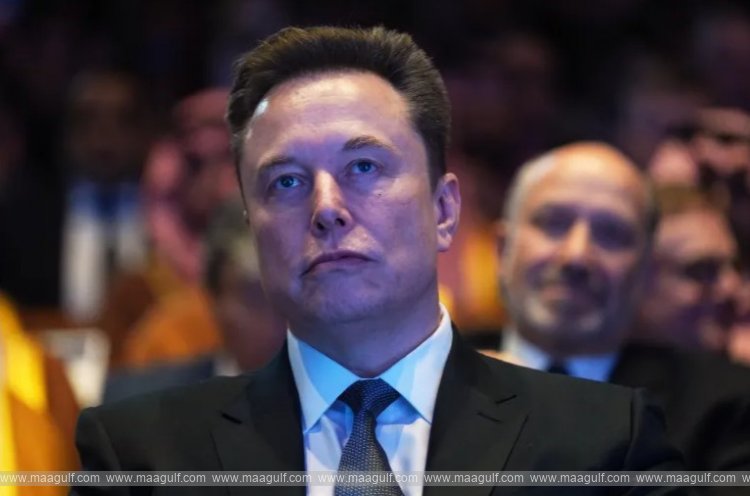 Elon Musk becomes the world\'s first trillionaire