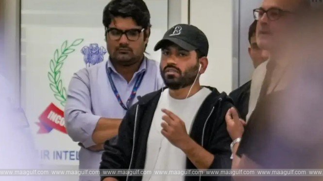 ఢిల్లీలో కాక్రోచ్ పార్టీ నిరసన..పోలీసులు ముందస్తు జాగ్రత్త చర్యలు