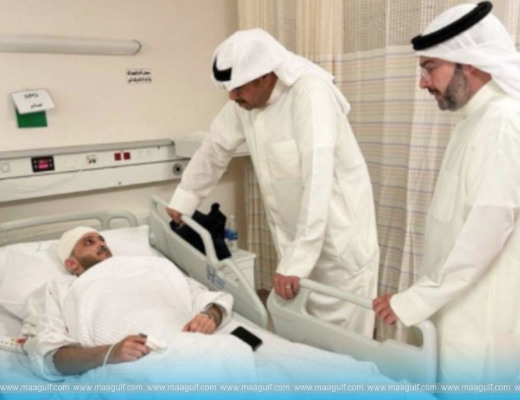 Kuwaiti Defense Minister Sheikh Abdullah Ali visits the injured