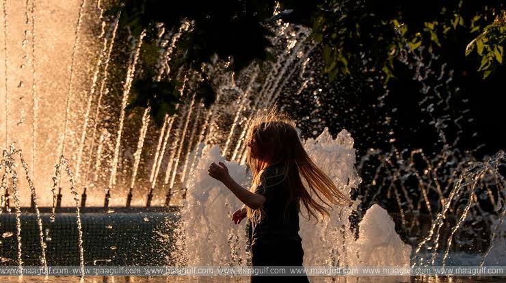 Record-breaking heat spreads through Europe