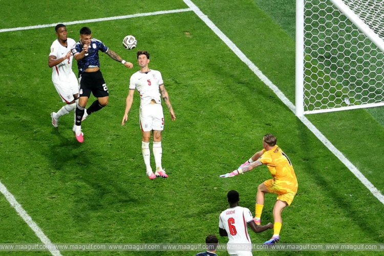 Argentina shocks England 2-1 to advance to World Cup final against Spain