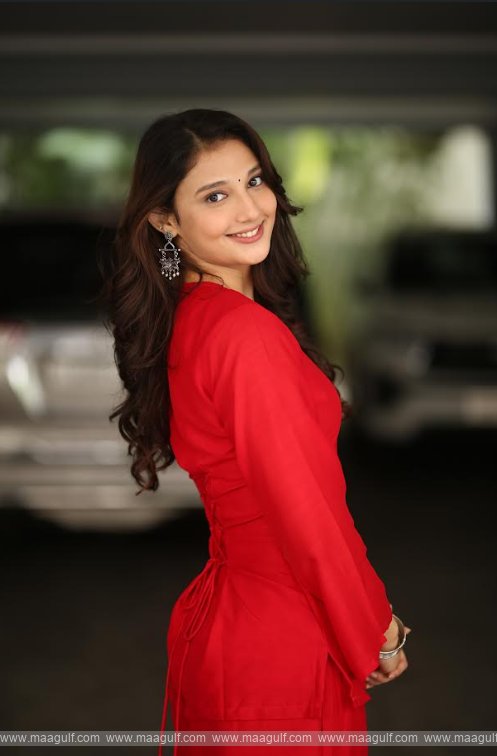 హీరోయిన్ రితిక నాయక్ తో మాగల్ఫ్ ముఖాముఖి