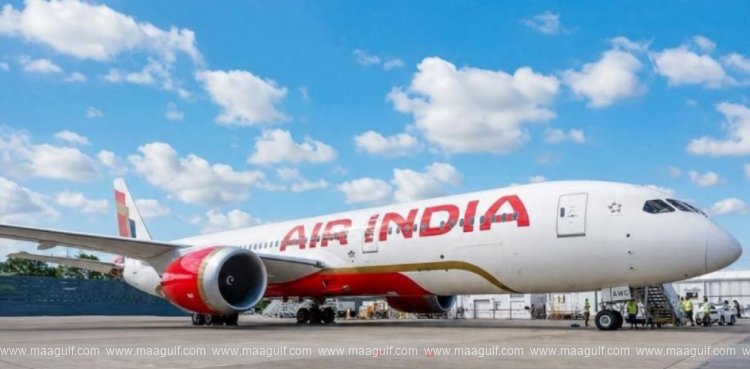 Air India planes collide on Mumbai runway