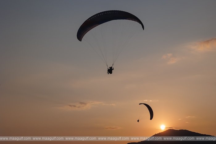 Tragedy in Dhofar: Siblings die in paragliding accident.