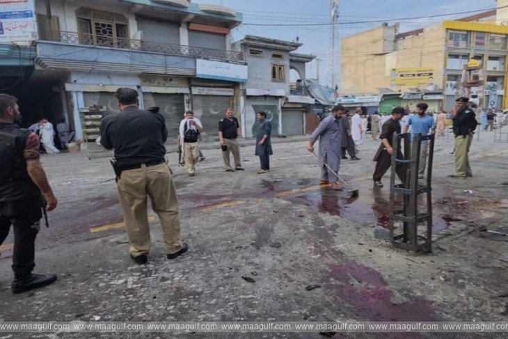 Pakistan: Suicide attack at peace rally.. 14 people killed..