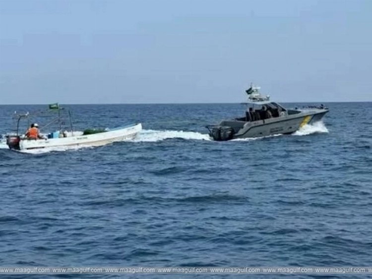 Border Guard rescues five Saudi citizens at sea..!!