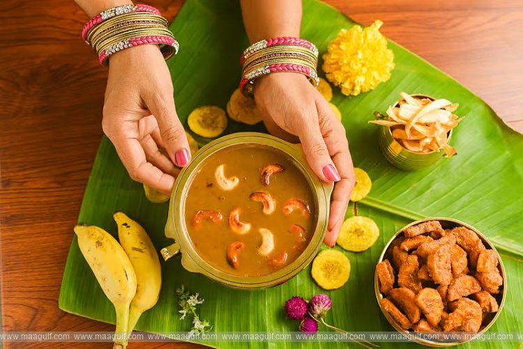 యూఏఈలో ఓనం సందడి.. ఒక్క భోజనంలో 30 రకాల వంటకాలు..!