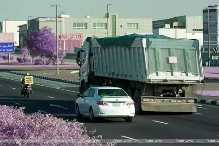 Driver arrested in Sharjah for hiding number plate with mud..!!