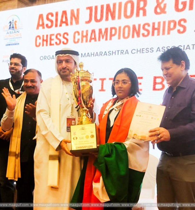 Indian chess stars Mayank and Prathiti shine with gold medals!
