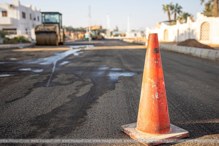 U-turn closure at Lusail Marina intersection..!!