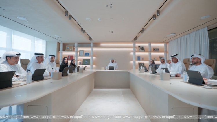 Ahmed bin Mohammed chairs Dubai Media Council meeting, reviews final preparations for largest edition of Arab Media Summit