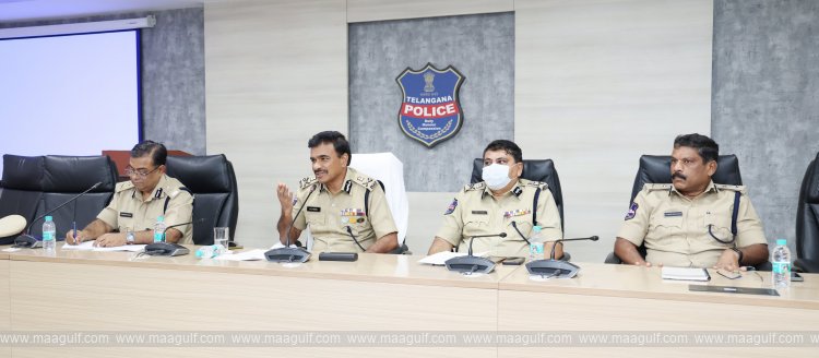 పదోన్నతుల కోసం ఏళ్లుగా ఎదురుచూపులు..పోలీసు అధికారులతో డీజీపీ కీలక చర్చలు