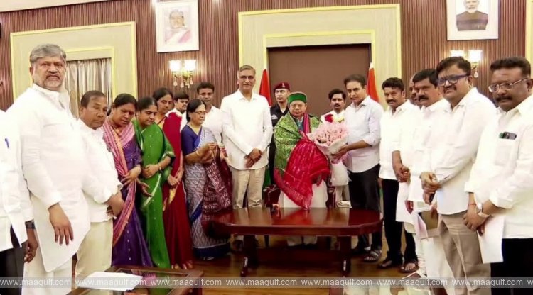 గవర్నర్ ని కలిసిన BRS నేతలు