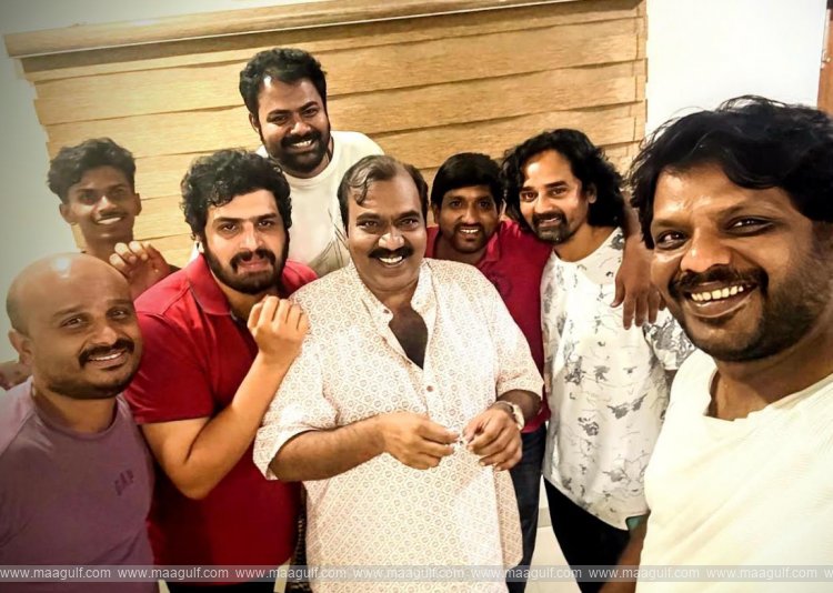 సినీ చరిత్రలోనే అతిపెద్ద టైటిల్‌తో ఆ నలుగురు డైరెక్టర్ మూవీ