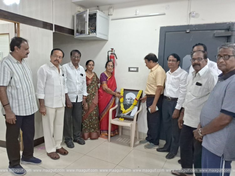 Land Mortgage Bank founder Venkataratnam Pantulu\'s photo unveiled
