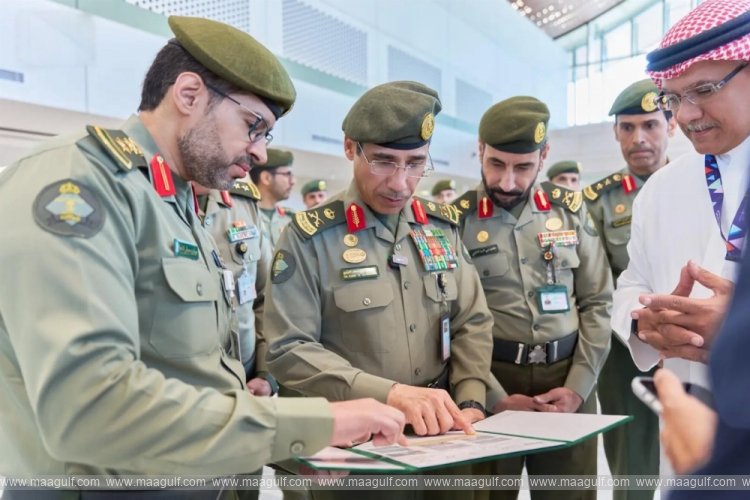 Passport counter checks at Jeddah Airport Terminal 4...!!