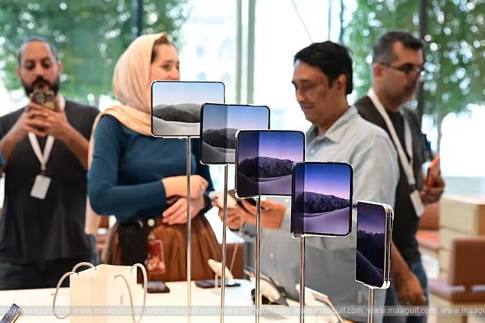 Huge demand for the iPhone Duo in the UAE..!!