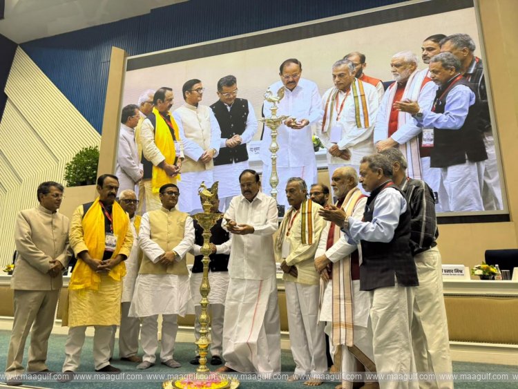 Atal Ji\'s life, love for language, nationalism, and good governance are inspiring to today\'s generation: Venkaiah Naidu