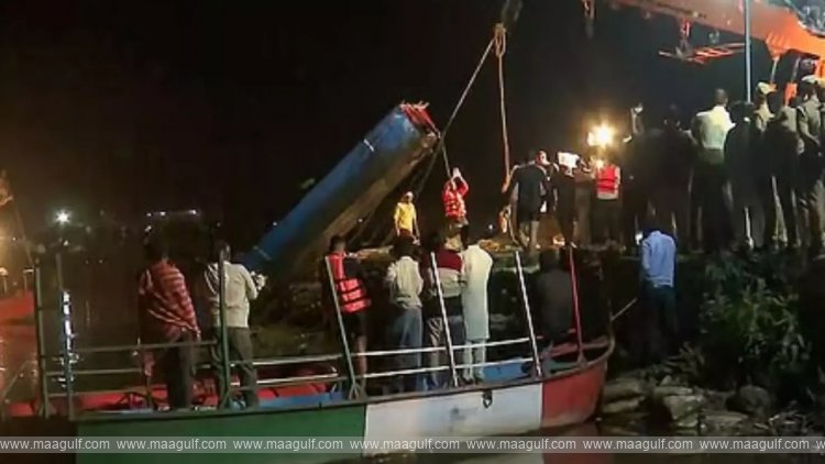 ఘోర పడవ ప్రమాదం..14  మంది మృతి..