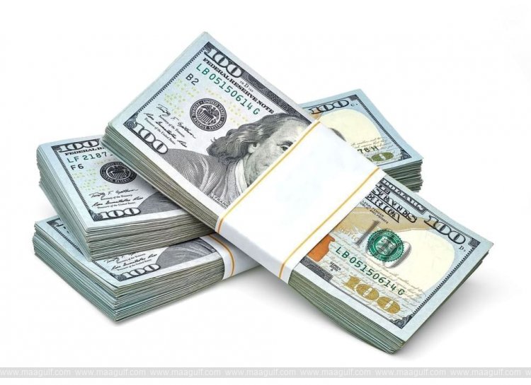 Dollar heads for first weekly decline in five weeks