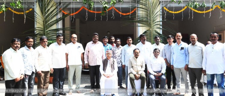Governor\'s weapon worship at Lok Bhavan