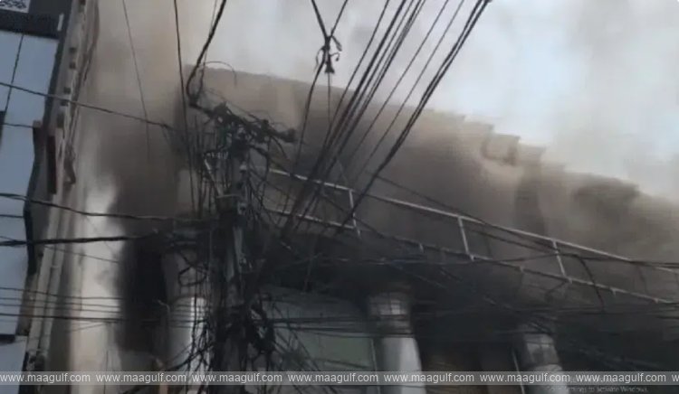 Hyderabad: Massive fire breaks out in Madina Crossroads clothing godown