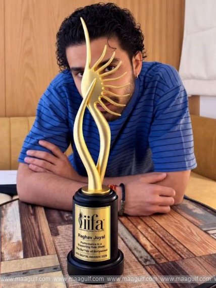 Raghav Juyal Wins His Second IIFA Trophy for Best Performance in a Supporting Role for The Bads of Bollywood