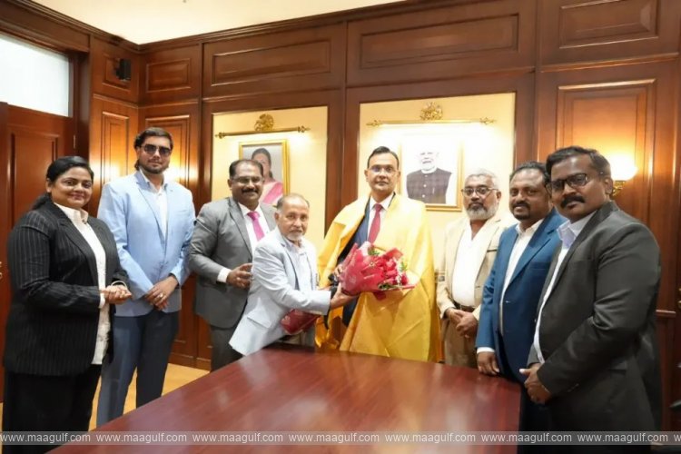 Representatives of the Bharati Association meet with the Indian Ambassador..!!