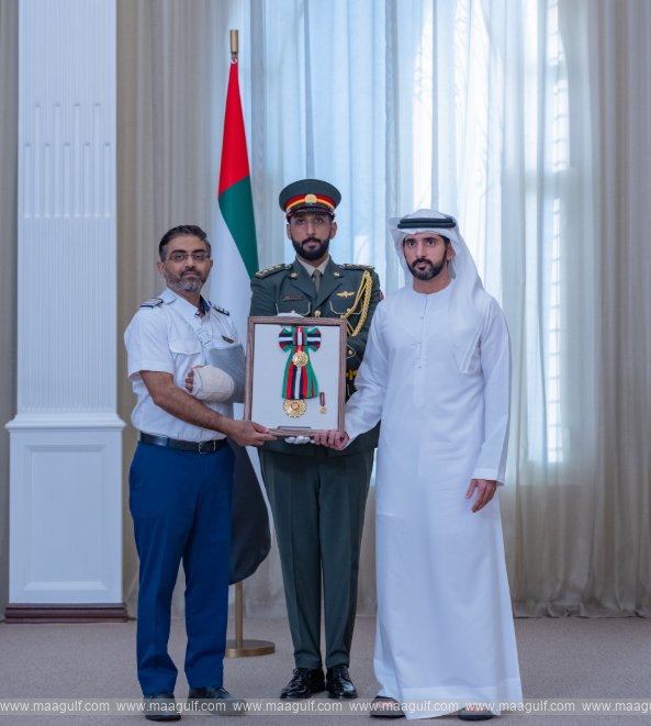 UAE President confers First Class Order of Zayed II on flydubai crew